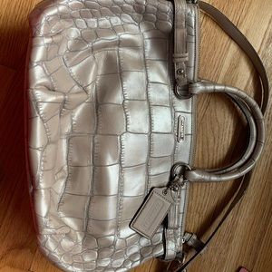 Coach satchel bag champagne pink